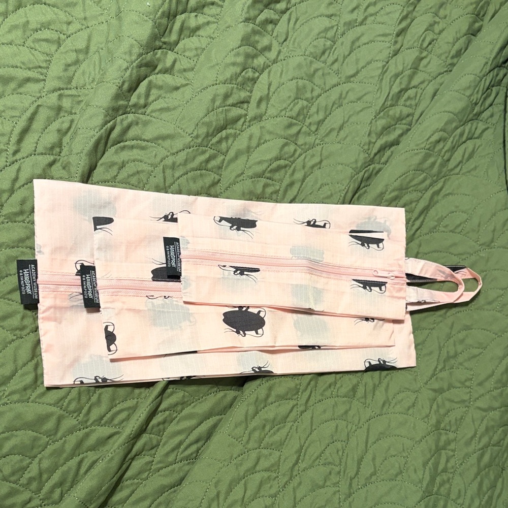 BAGGU roach